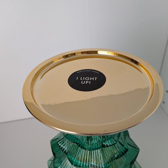 Bath and Body Works Light Up Illuminated Christmas Tree 3 Wick Candle Holder - Picture 4 of 5